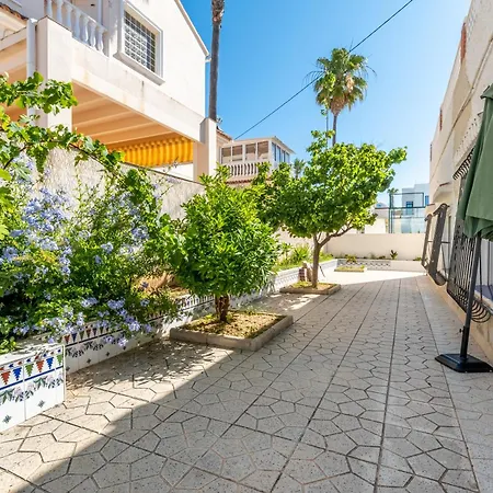 Nyaraló Calas E Jardin Torrevieja
